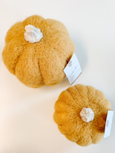 Load image into Gallery viewer, Wool Pumpkins (Multiple Colours Available)