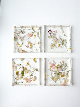 Load image into Gallery viewer, Eco Resin Dried Floral Tray