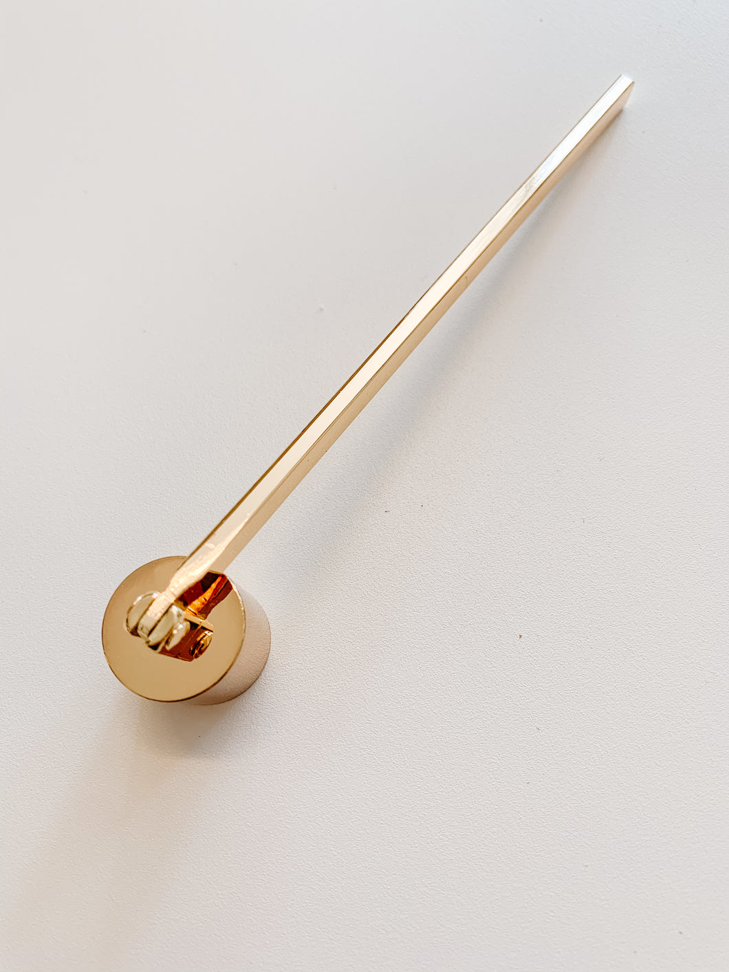 Gold Snuffer