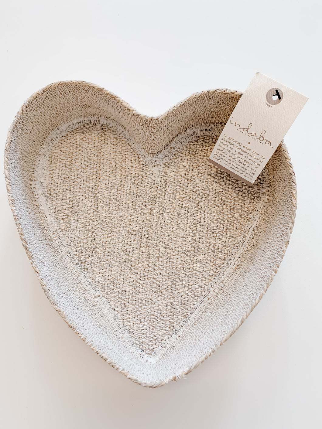 Heart Seagrass Basket (White)